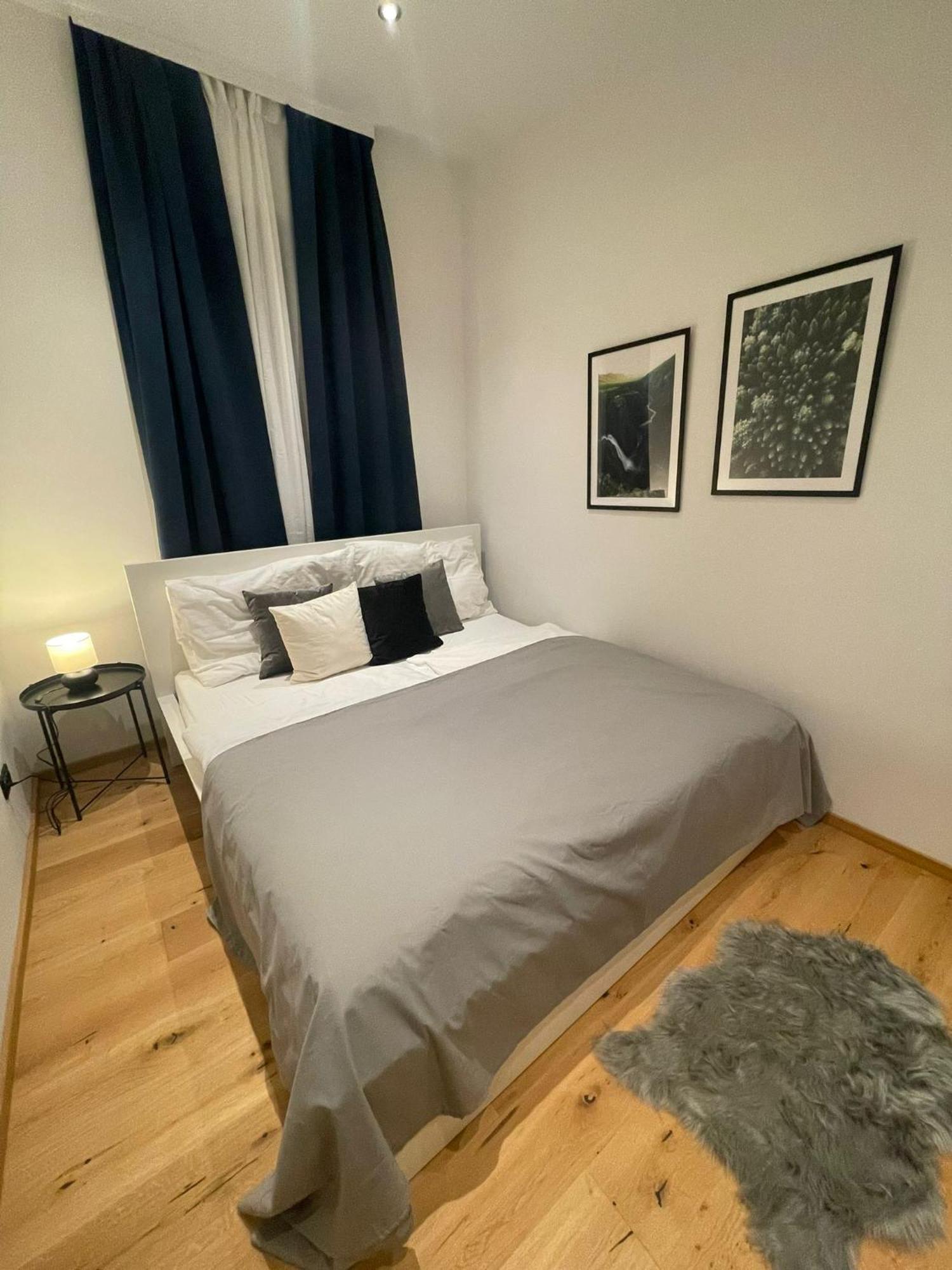 Focky City Apartments Wina Bagian luar foto