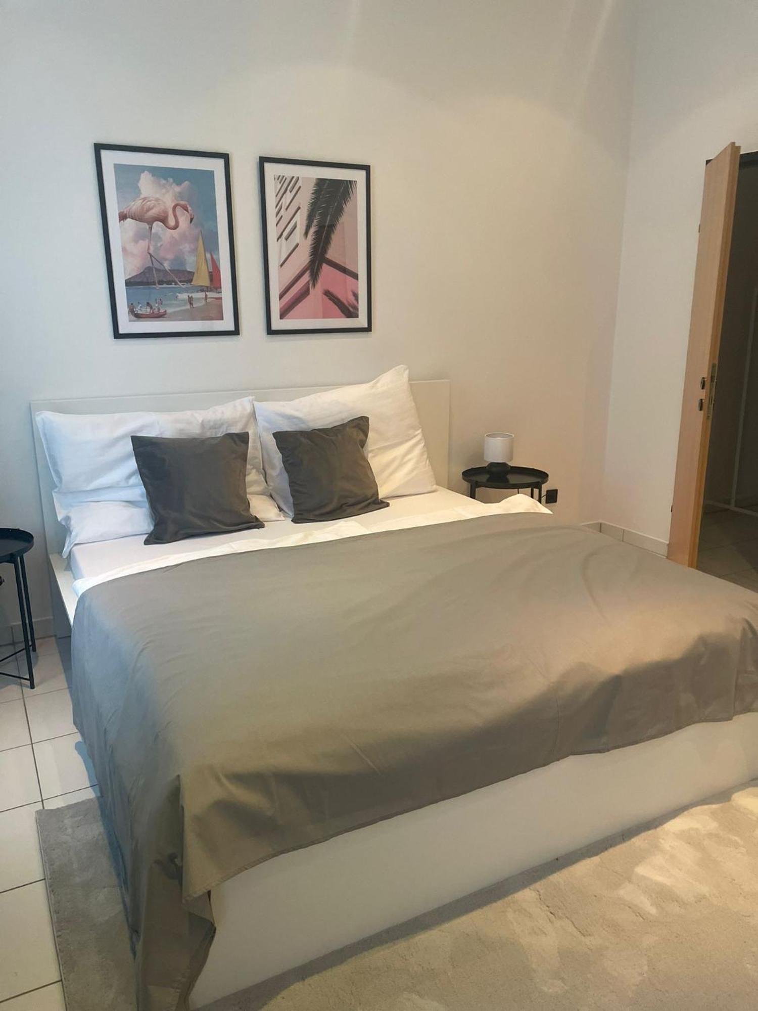 Focky City Apartments Wina Bagian luar foto